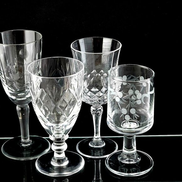 Decorative Cut Glass Liquor Cocktail Cordial Glasses (4) Collection mismatched - Picture 3 of 9